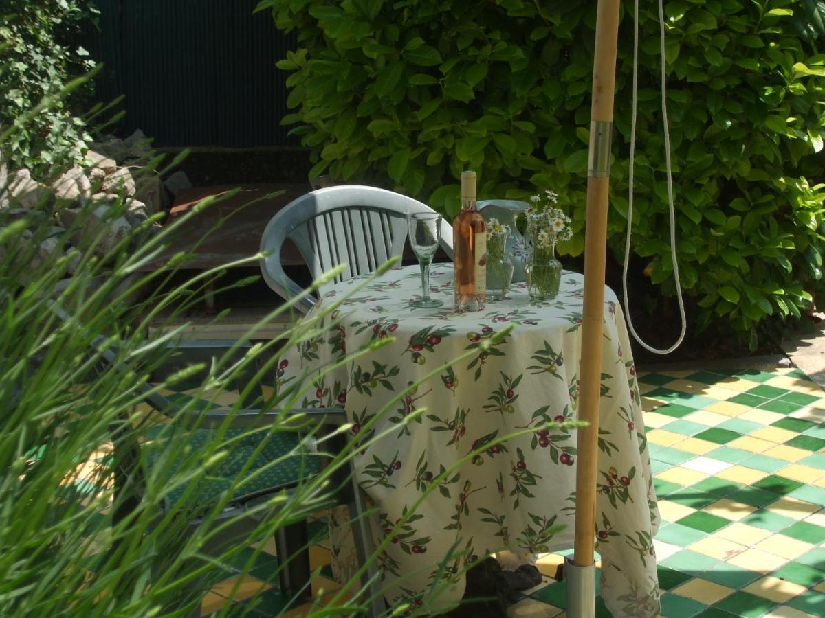 Villa Soraya , Quiet Location With Big Garden Near Beach And Old Town Of نيس الغرفة الصورة